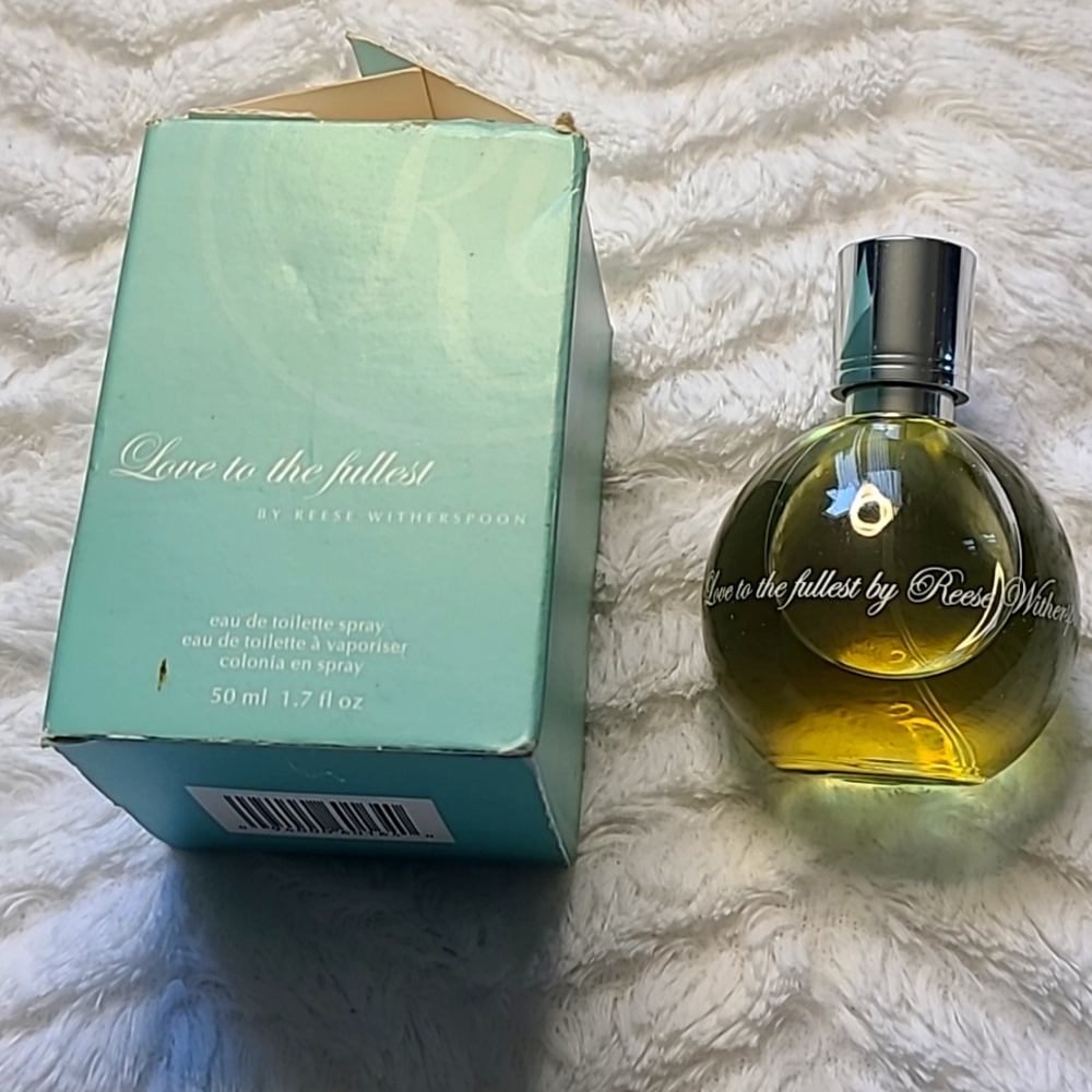 AVON Love to the fullest...by Reese Witherspoon Expressions